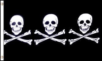 Pirate flag with three 3 skulls